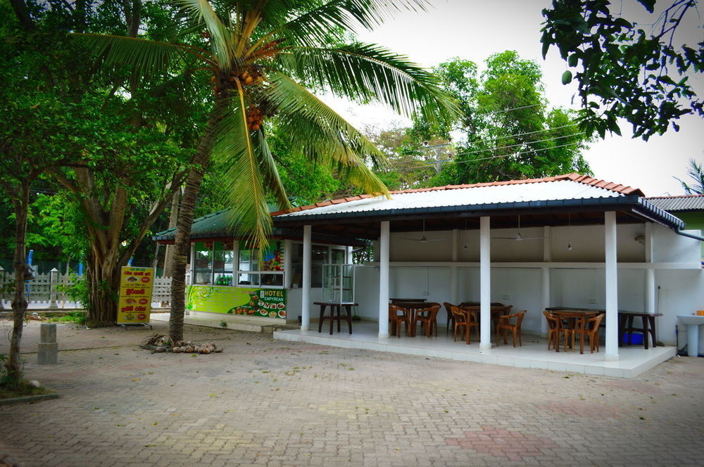 Hotel Empryean คาตุนายากา ภายนอก รูปภาพ
