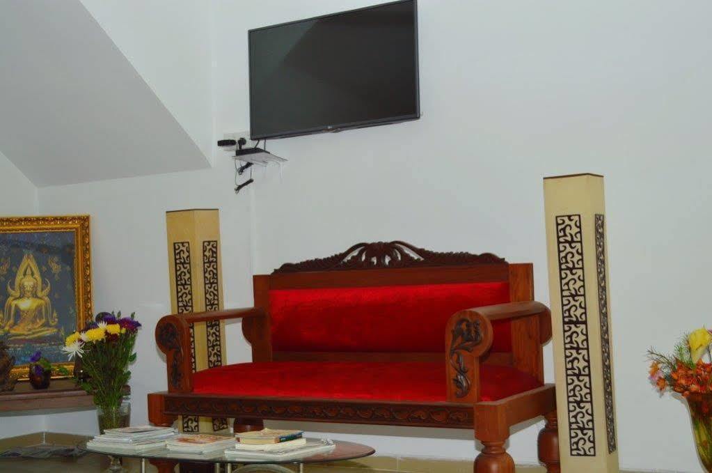 Hotel Empryean คาตุนายากา ภายนอก รูปภาพ