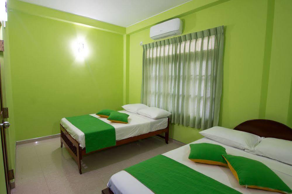 Hotel Empryean คาตุนายากา ภายนอก รูปภาพ