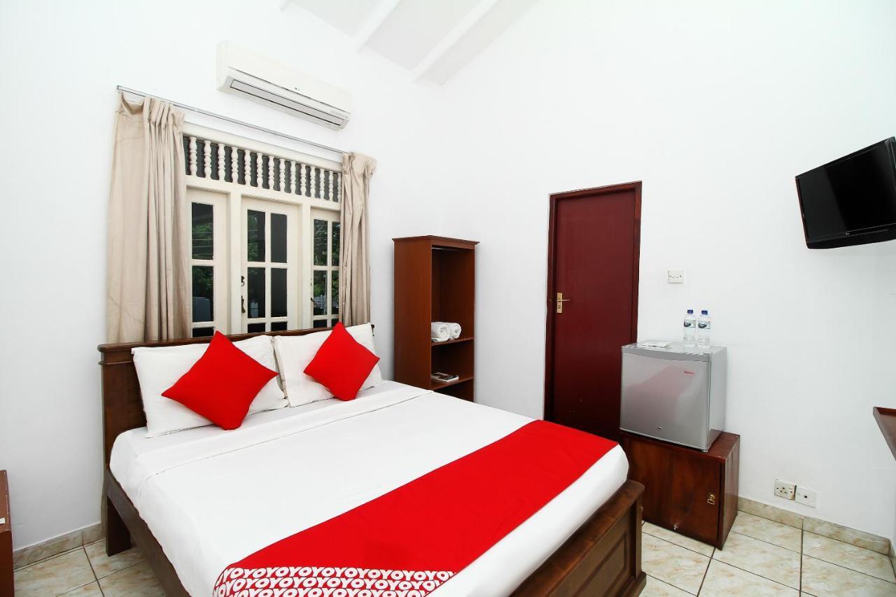 Hotel Empryean คาตุนายากา ภายนอก รูปภาพ