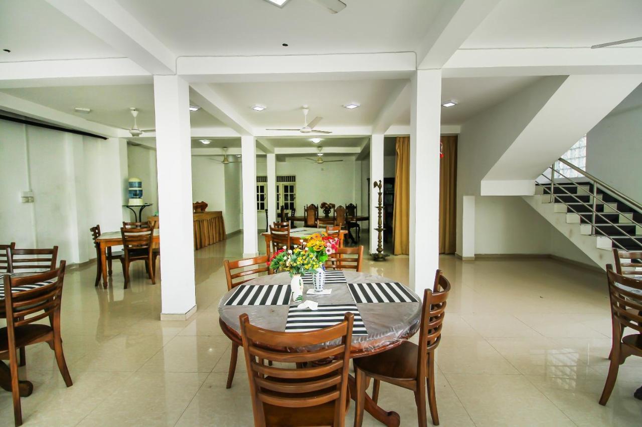 Hotel Empryean คาตุนายากา ภายนอก รูปภาพ