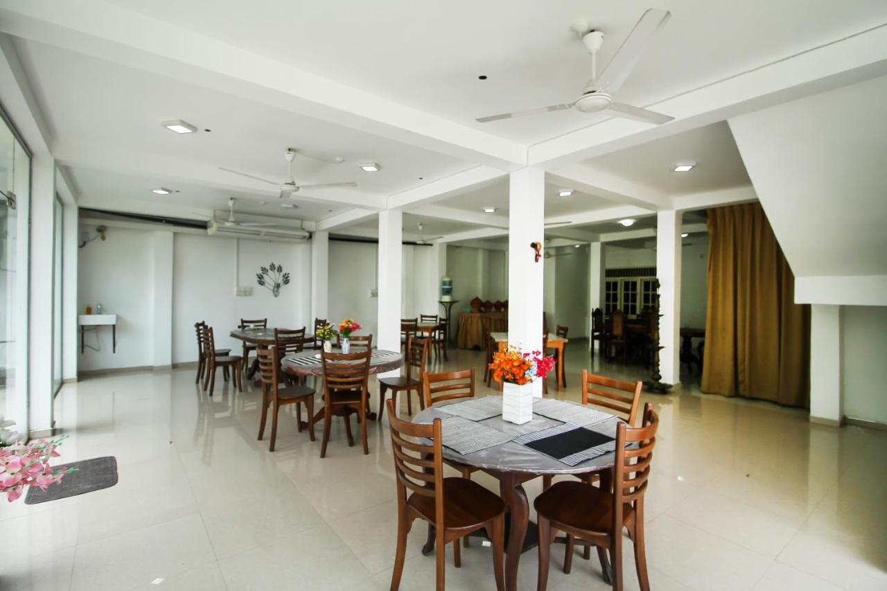 Hotel Empryean คาตุนายากา ภายนอก รูปภาพ